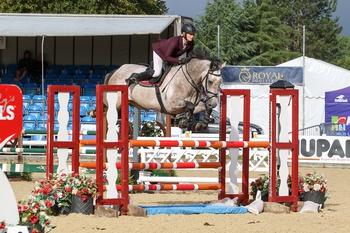 Emma Jo Slater wins the Nupafeed Supplements Senior Discovery Championship